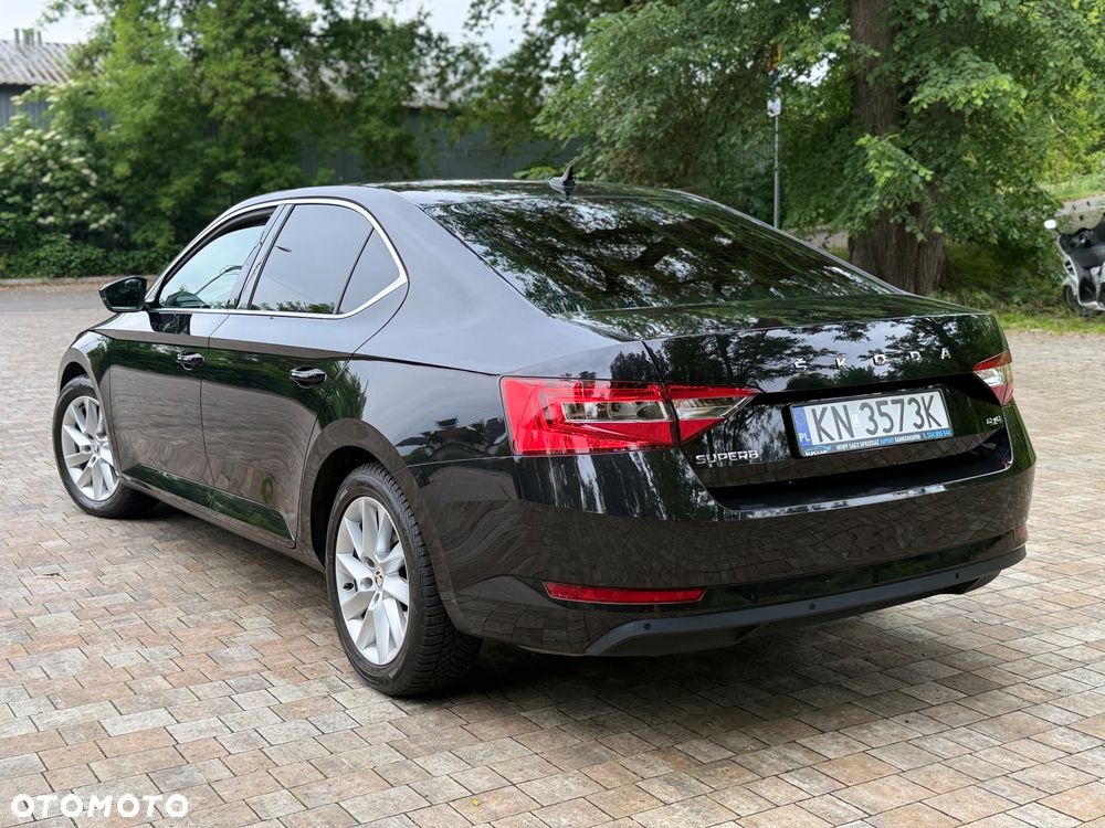 Skoda Superb 2.0 TDI SCR 4x4 Style DSG - 3