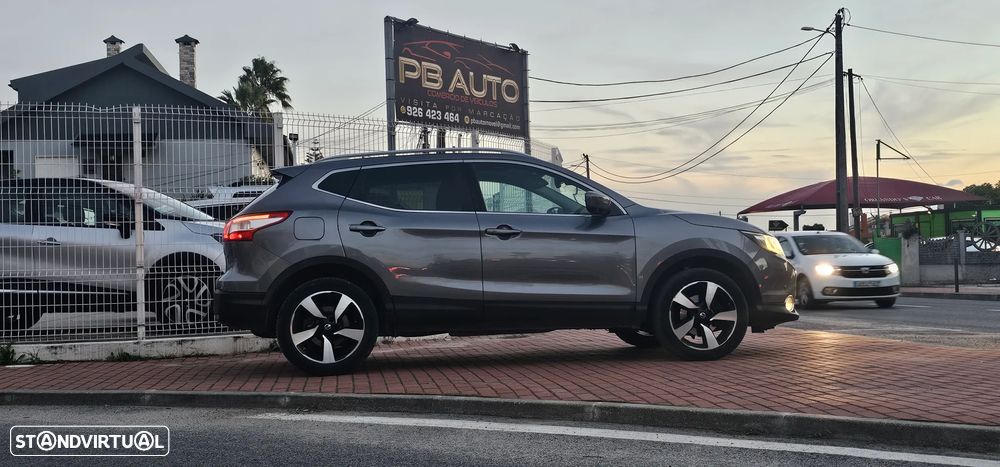 Nissan Qashqai 1.5 dCi N-Connecta 18 RS - 1
