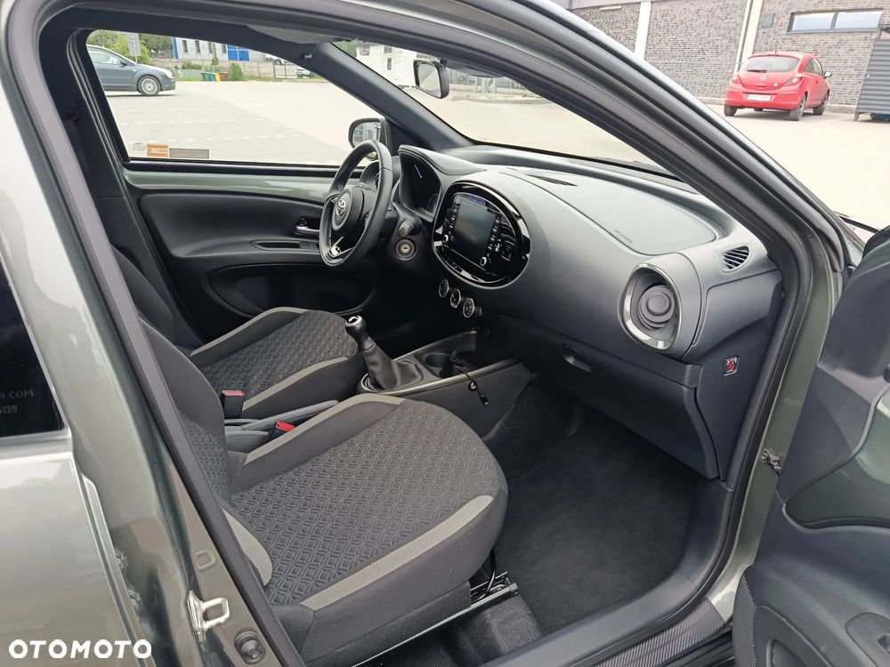 Toyota Aygo X 1.0 VVT-i - 13