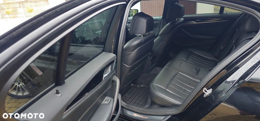 BMW Seria 5 520d xDrive Sport - 13