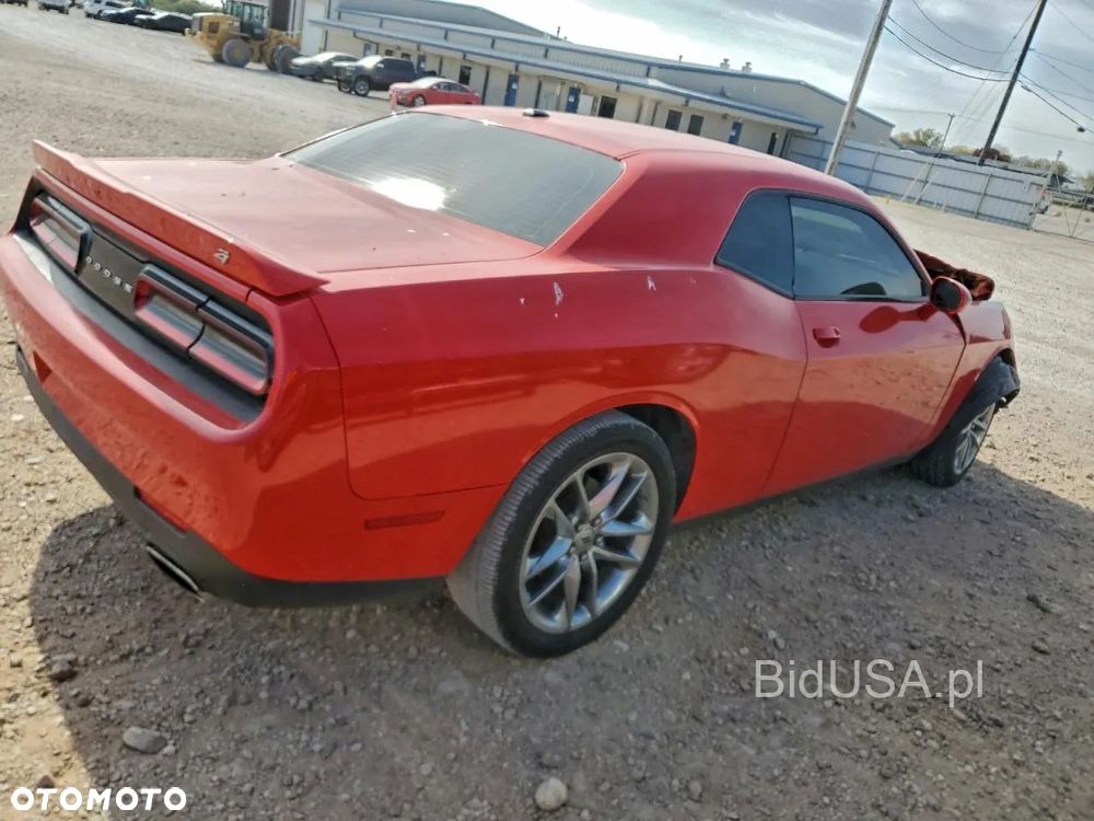 Dodge Challenger - 4