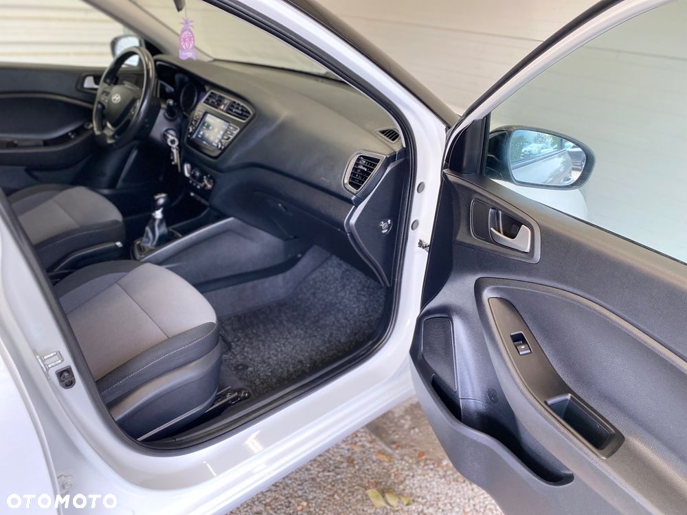 Hyundai i20 1.2 Classic Plus - 11