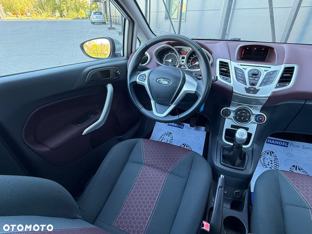Ford Fiesta 1.25 Titanium - 21