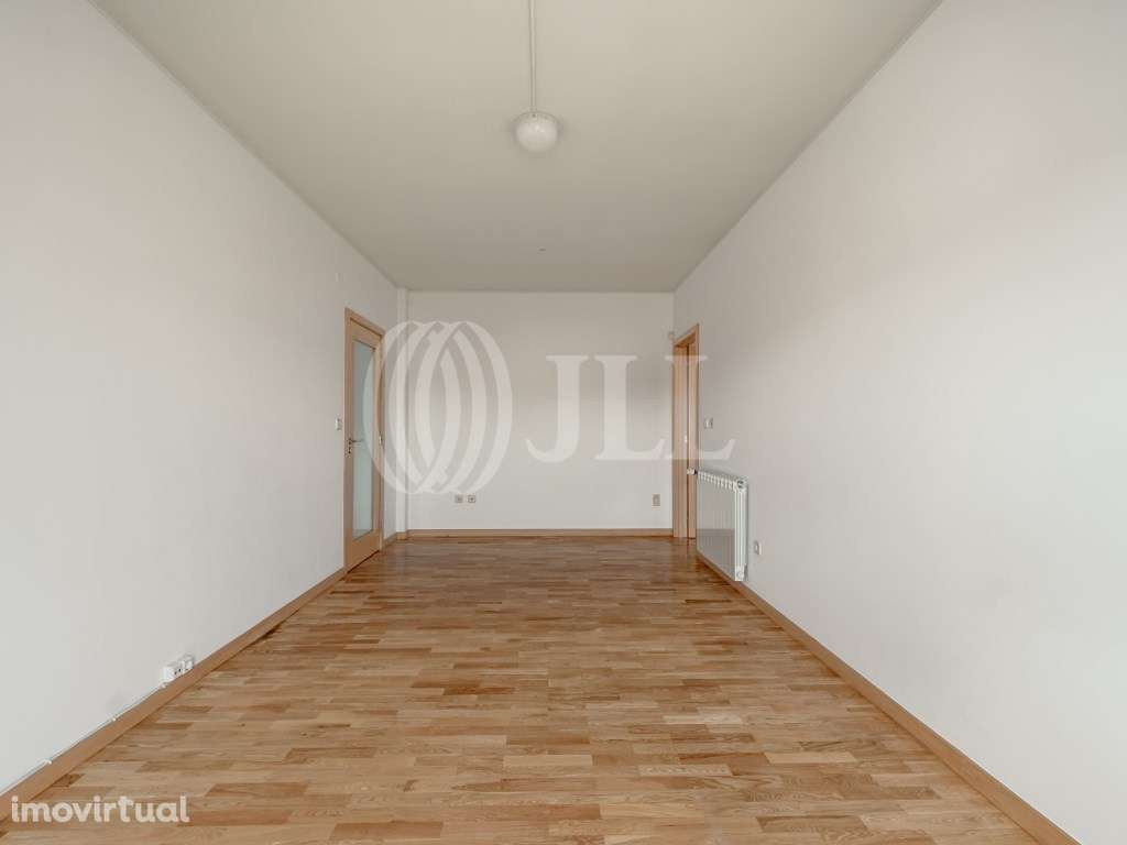 Apartamento T1 com garagem, na Boavista, no Porto - Grande imagem: 2/15