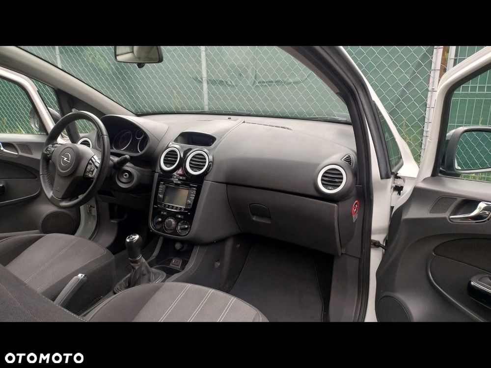 Opel Corsa 1.3 CDTI DPF - 17
