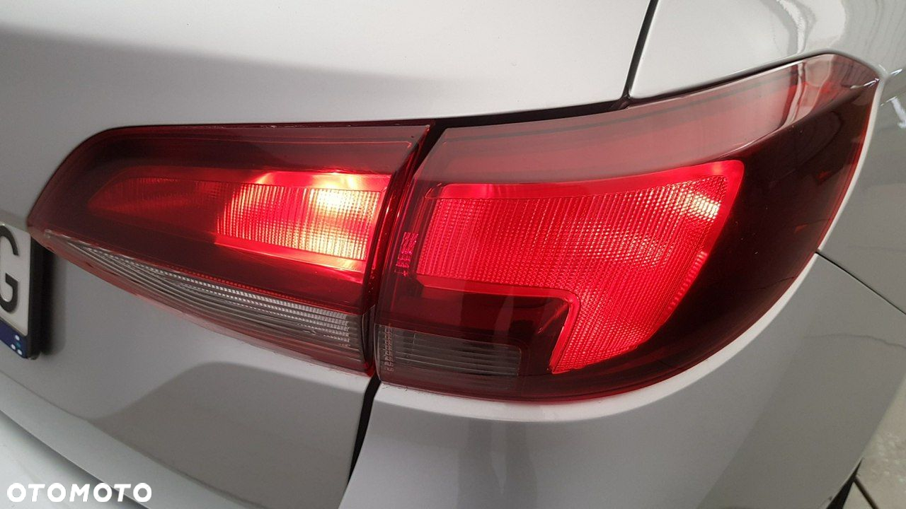 Opel Astra - 16
