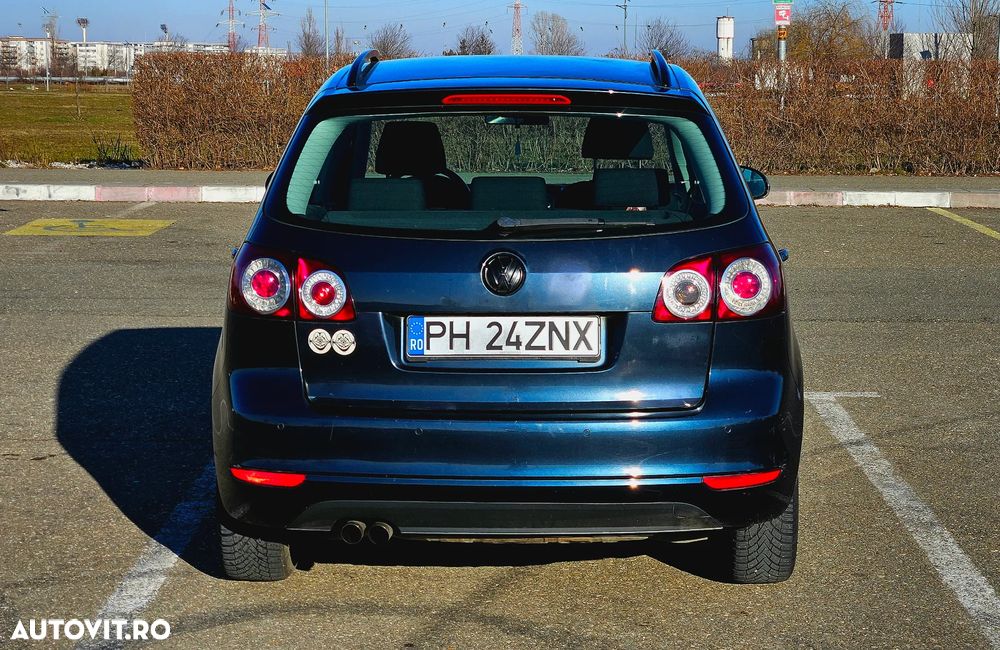 Volkswagen Golf 1.4 TSI Exclusive - 2