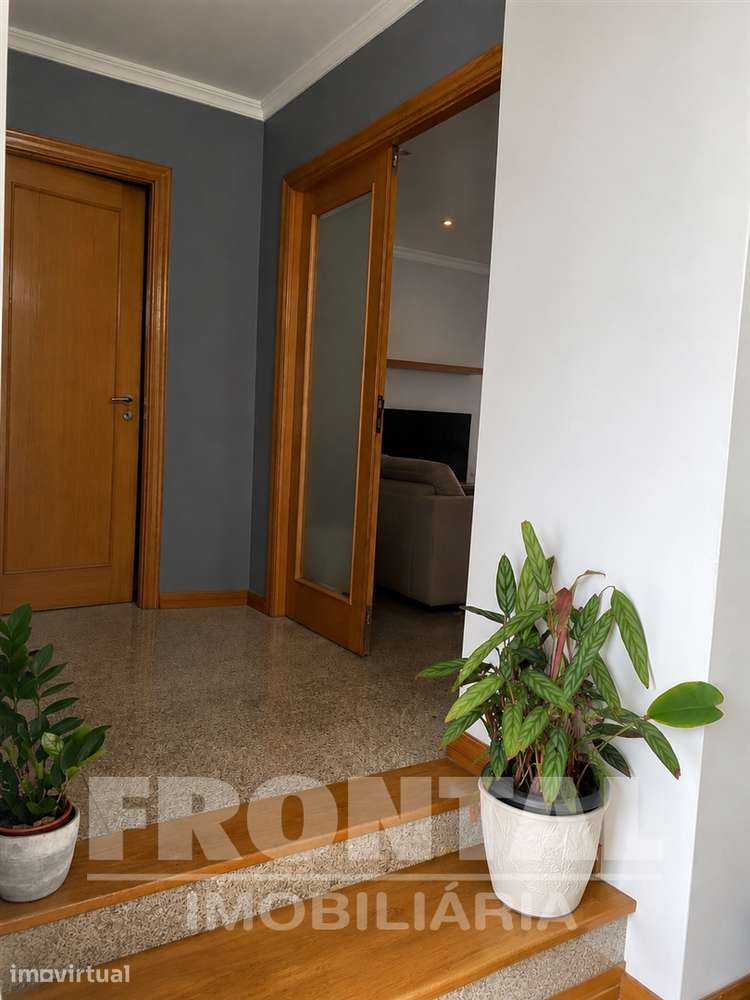 Moradia T3 | Conforto Habitacional e Excelente Localização - Grande imagem: 5/24