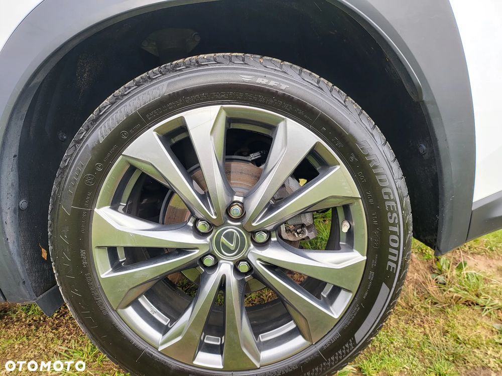 Lexus UX 250h GPF F Sport 2WD - 11