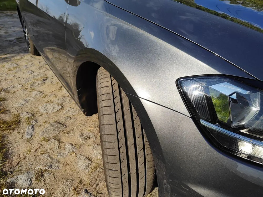 Volkswagen Golf - 33