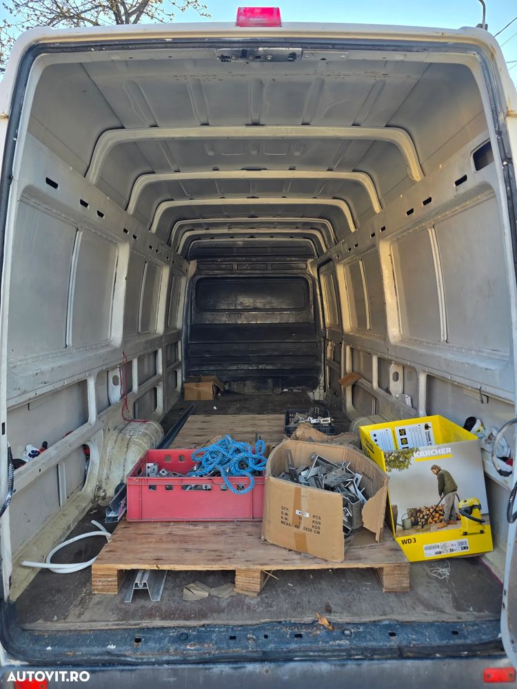 Mercedes-Benz Sprinter - 5