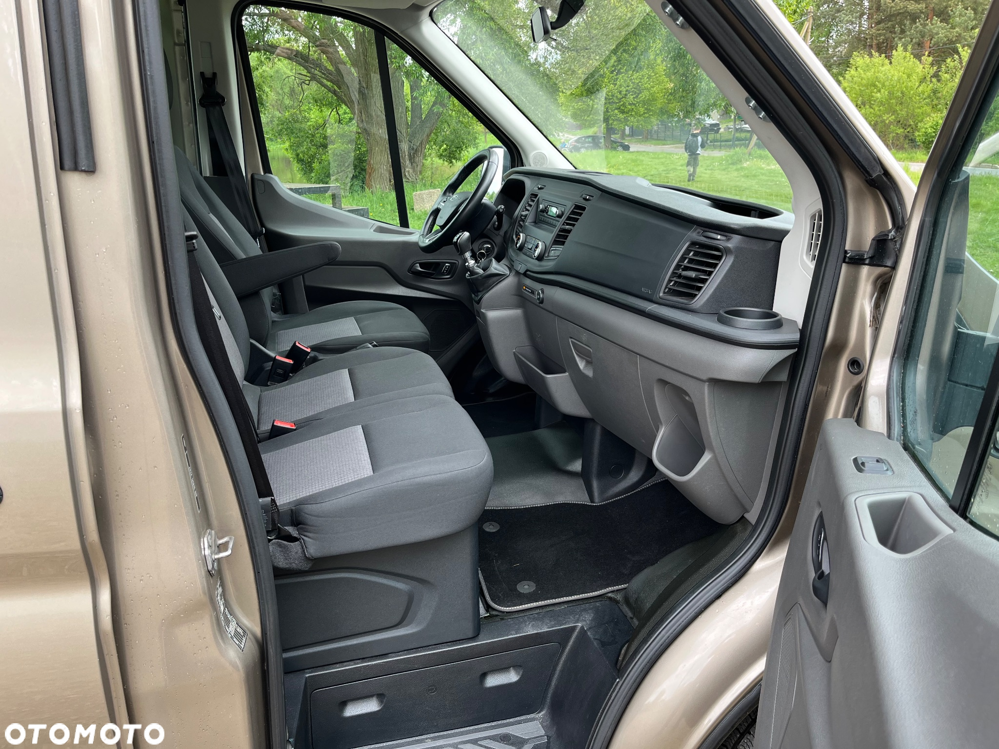 Ford Transit - 9
