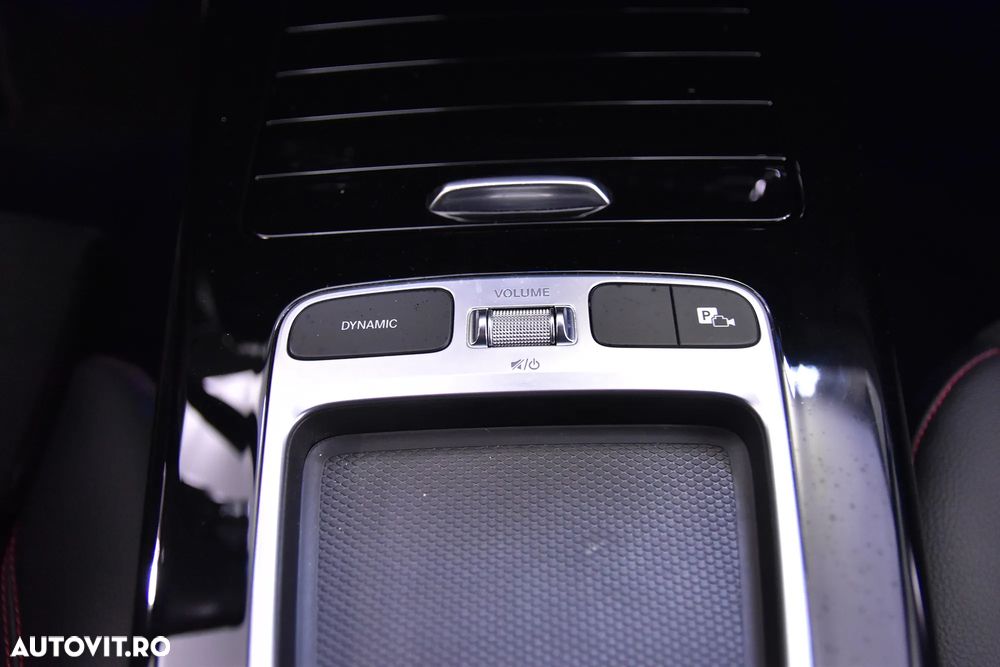 Mercedes-Benz A 220 4MATIC MHEV 8G-DCT - 17