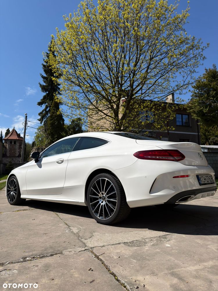 Mercedes-Benz Klasa C 200 4Matic 9G-TRONIC AMG Line - 12