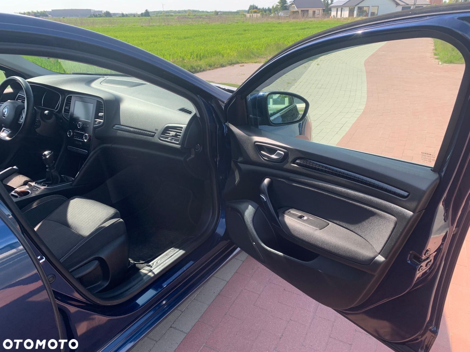 Renault Megane 1.5 dCi Energy Bose EU6 - 32