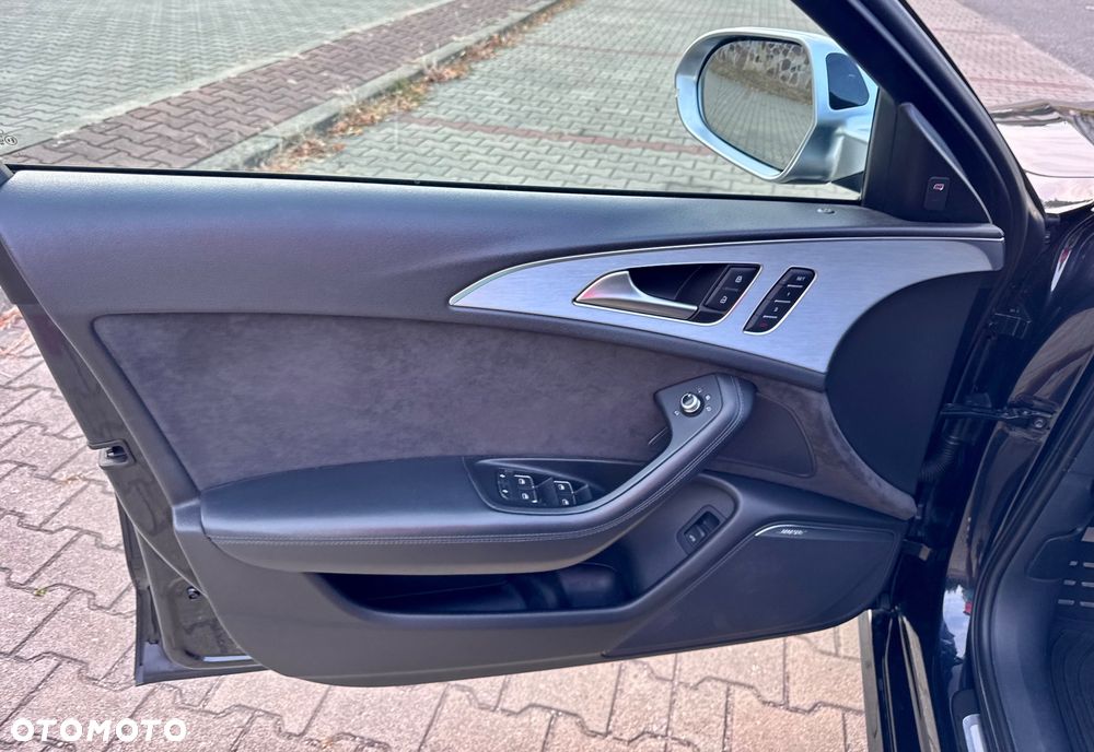 Audi S6 Avant - 16