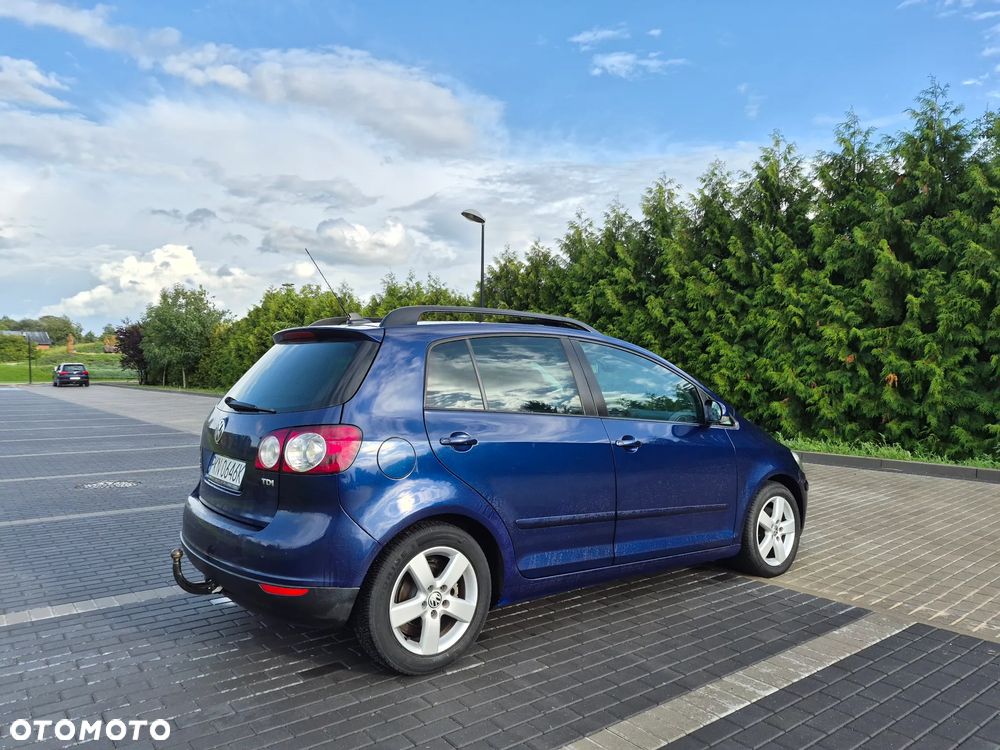 Volkswagen Golf Plus - 10