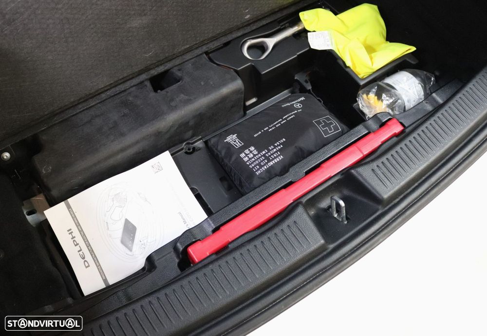 Mercedes-Benz B 250 e AMG Line - 42