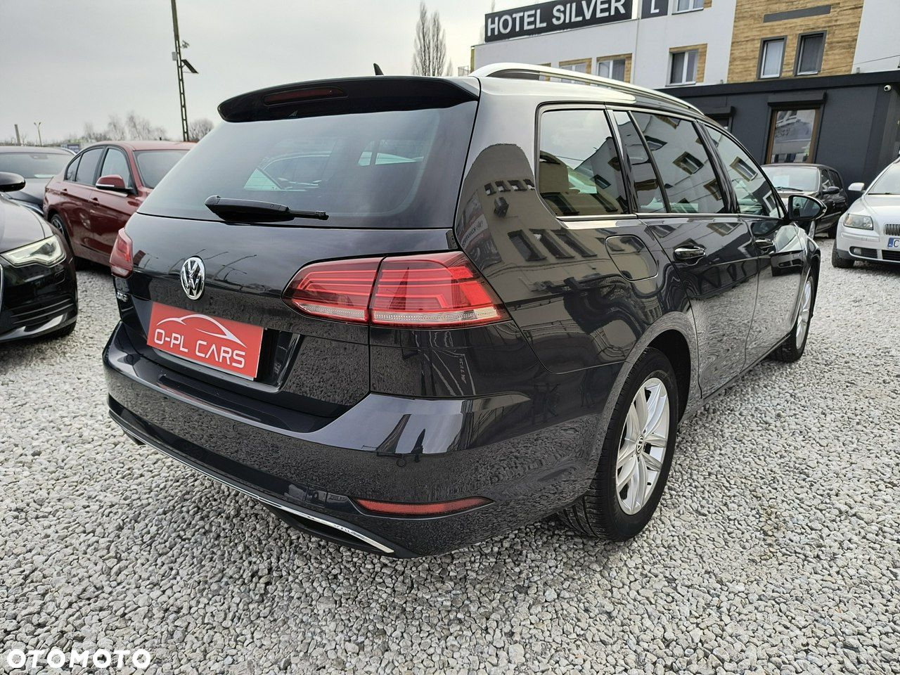 Volkswagen Golf 2.0 BlueTDI DSG Highline - 5