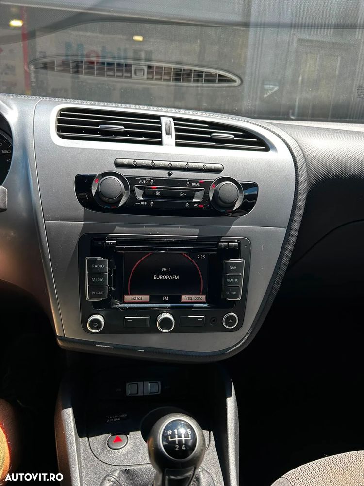SEAT Leon 2010 — imagine 9