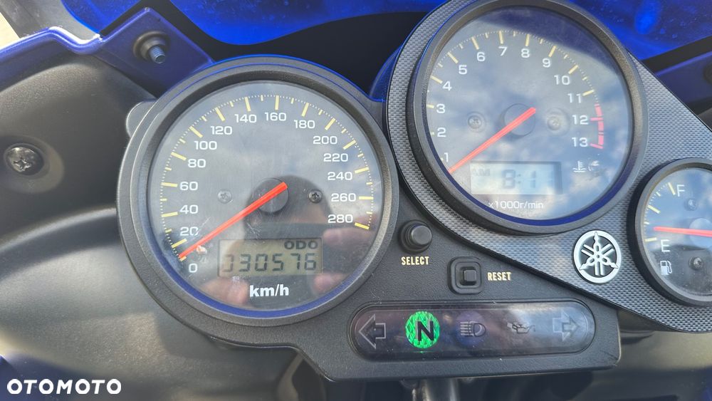 Yamaha FZS - 14