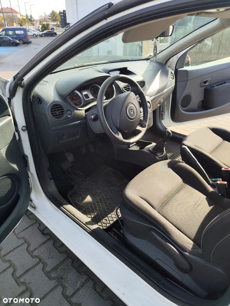 Renault Clio - 3
