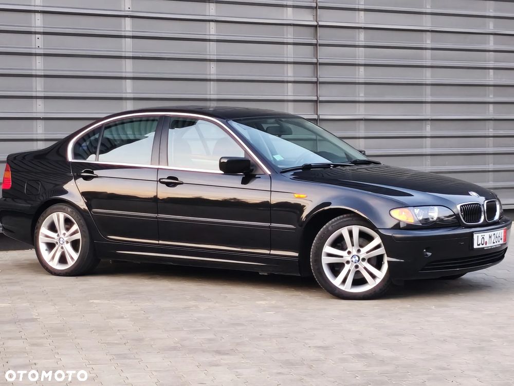BMW Seria 3 325i Edition Exclusive - 7