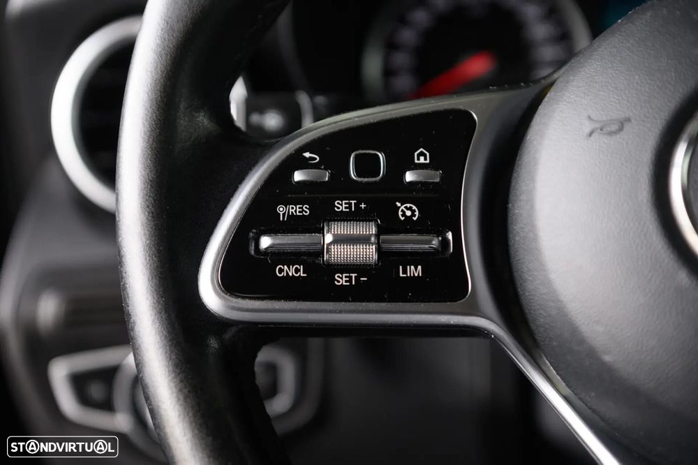 Mercedes-Benz GLC 300 - 33