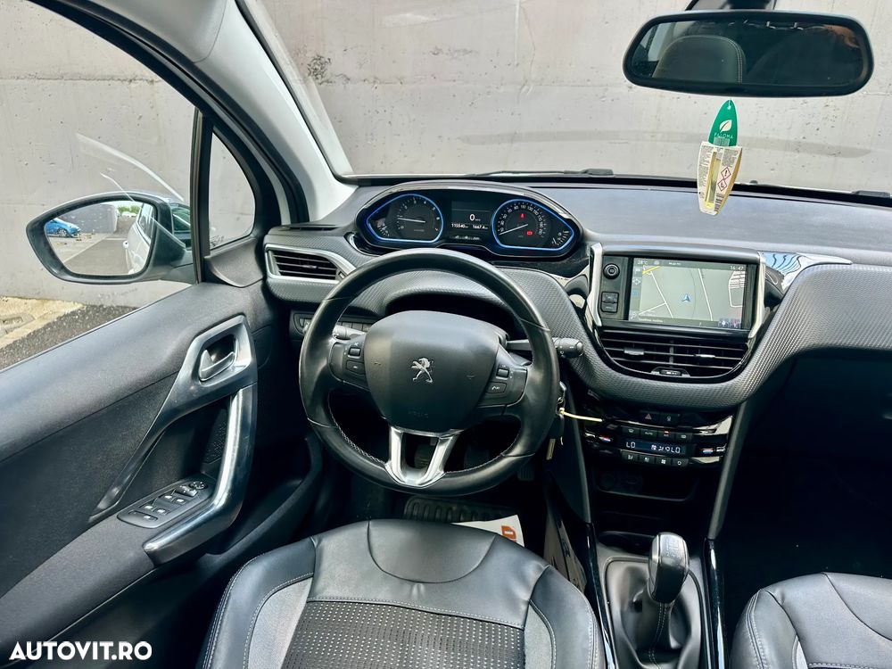 Peugeot 2008 - 9