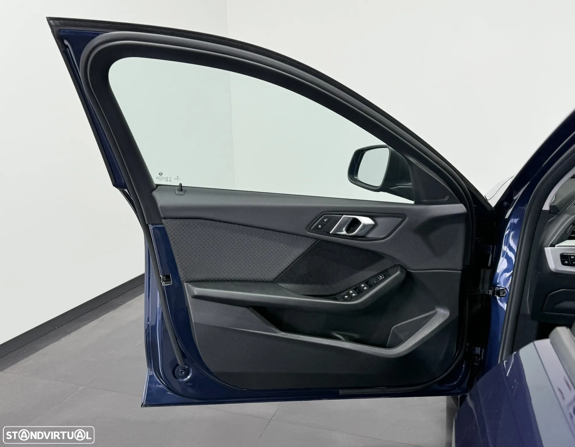 BMW 116 d EDynamics Advantage - 17