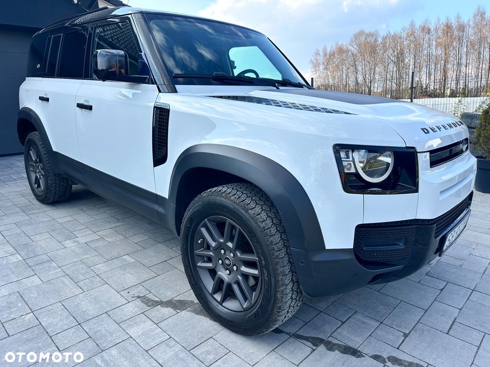 Land Rover Defender 110 D240 S - 2