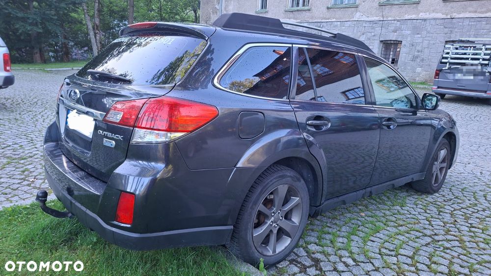 Subaru Outback 2.0 D Active AT - 9