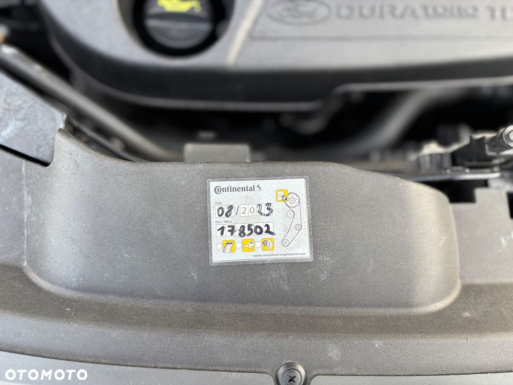 Ford Kuga - 16