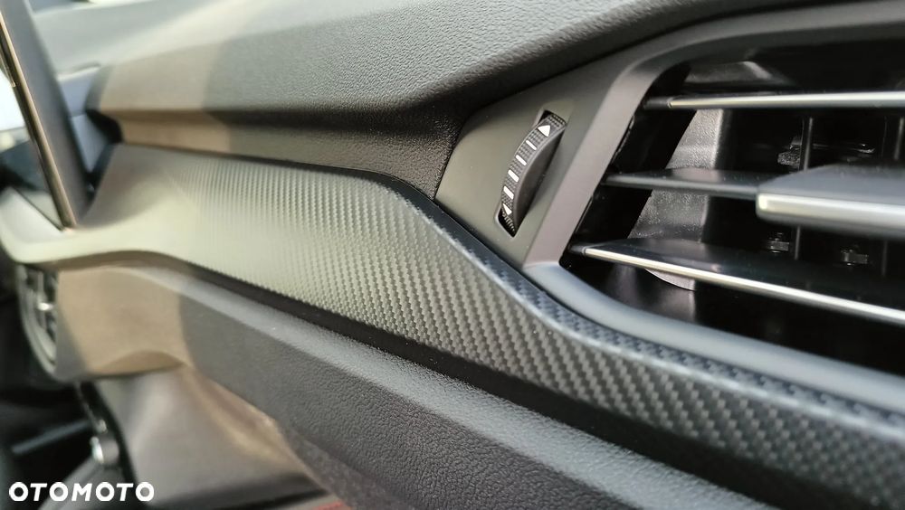 Ford Kuga 1.5 EcoBoost FWD ST-Line - 19