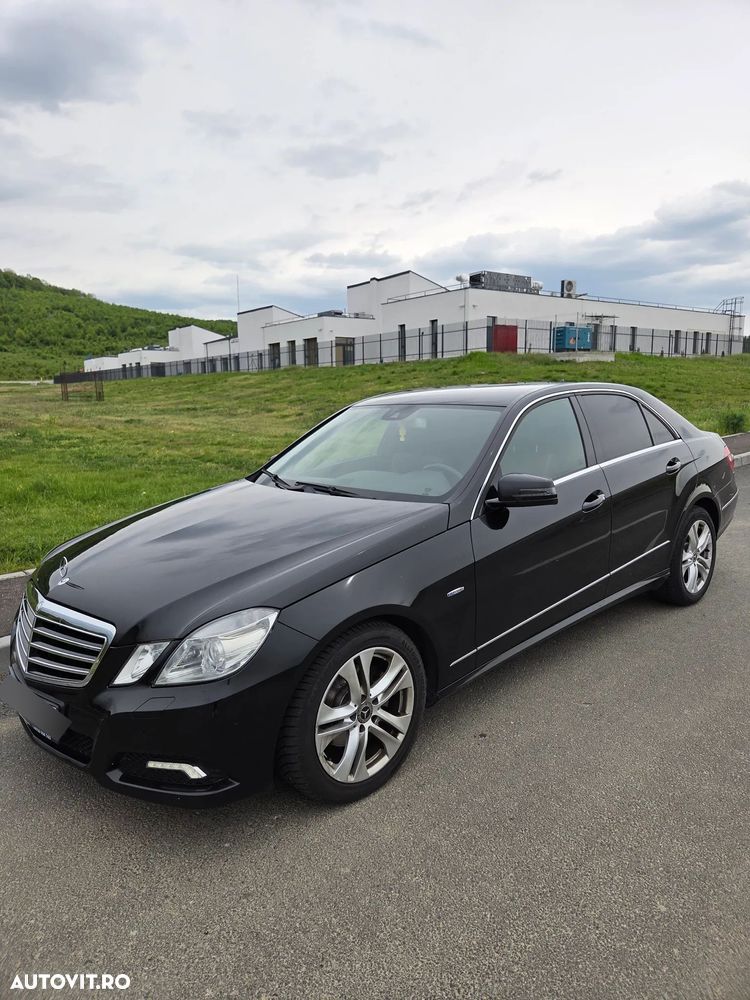 Mercedes-Benz E 220 CDI DPF BlueEFFICIENCY Automatik - 4