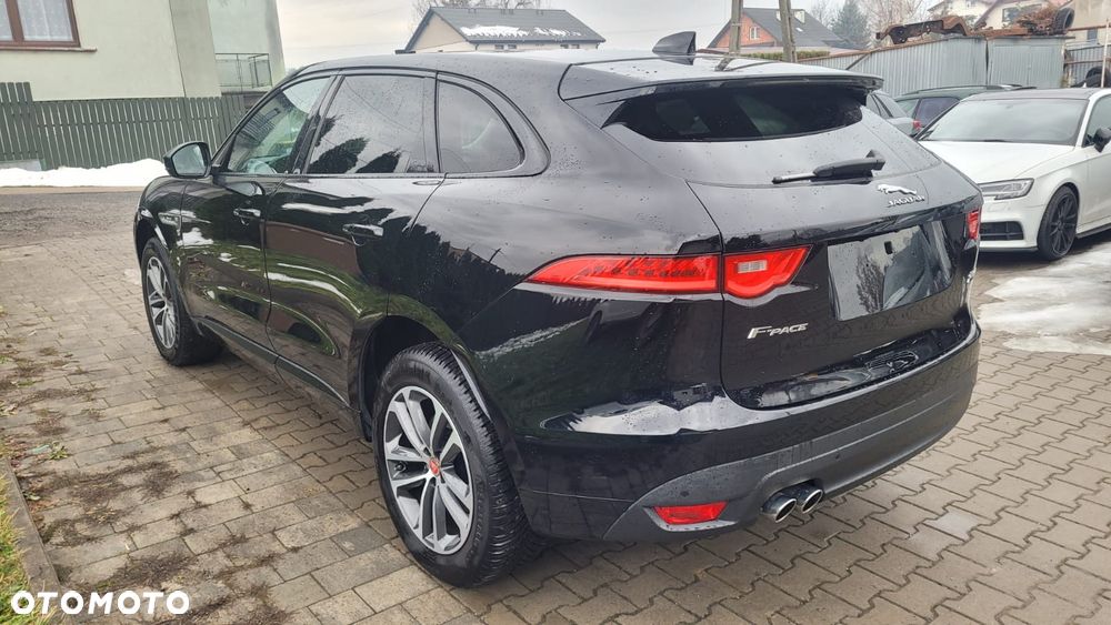Jaguar F-Pace 20d AWD R-Sport - 4