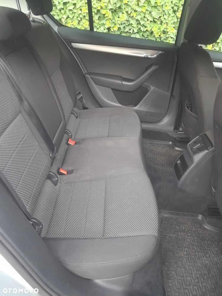 Skoda Octavia 1.6 TDI Ambition - 8