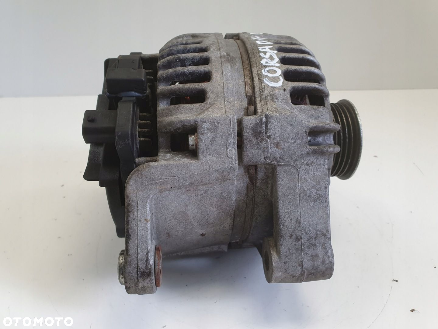 Opel Corsa D 1.4 16V ALTERNATOR BOSCH - 6