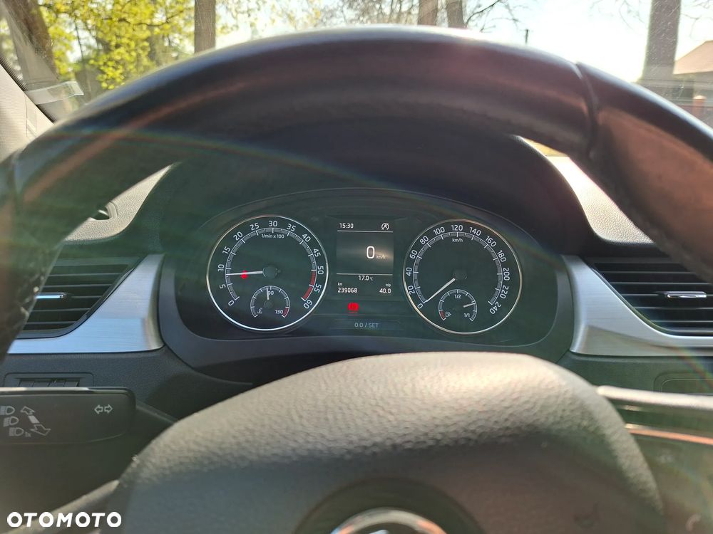 Skoda RAPID 1.4 TDI DPF Ambition - 8