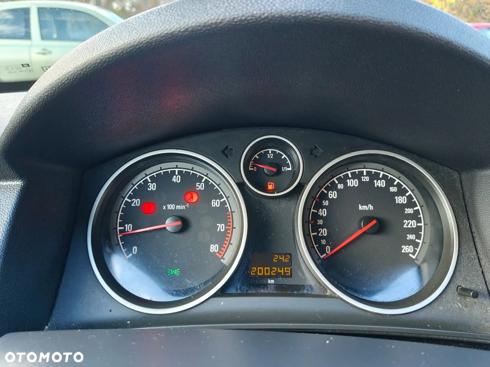 Opel Astra GTC 1.8 Cosmo - 22