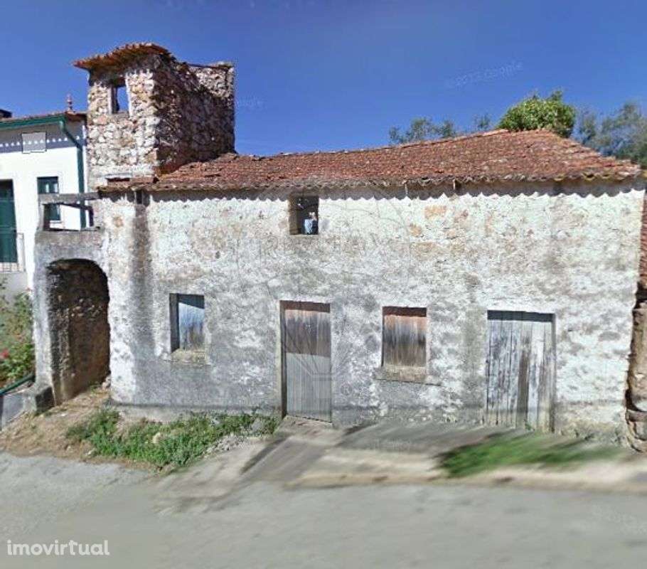 Moradia T2 para venda - Grande imagem: 2/17