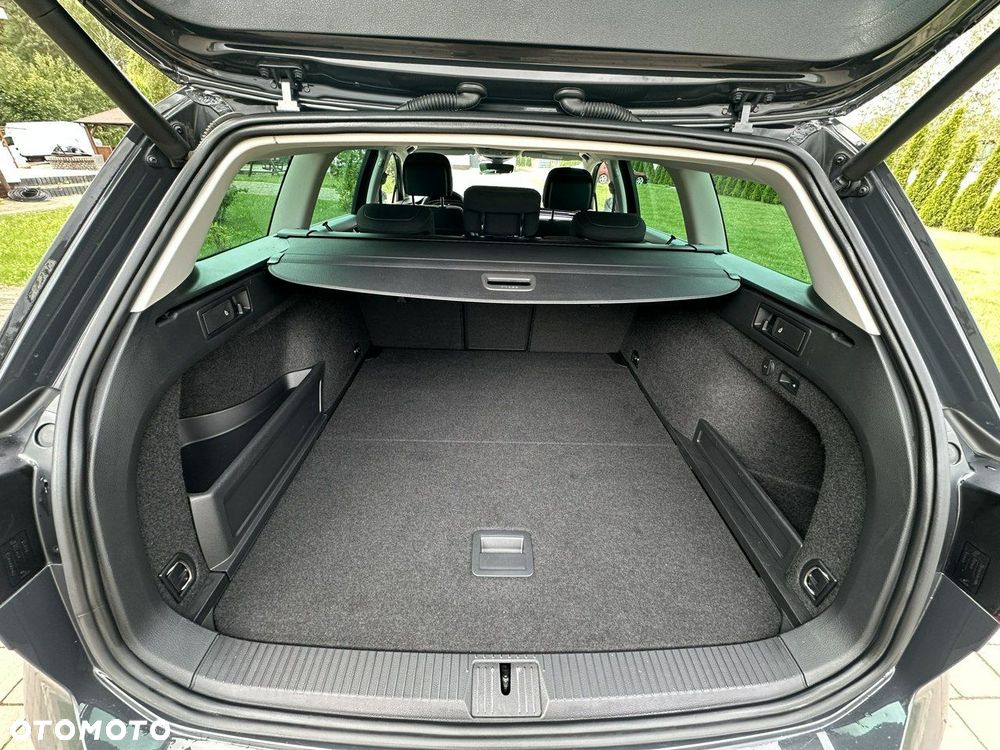 Volkswagen Passat Variant - 15