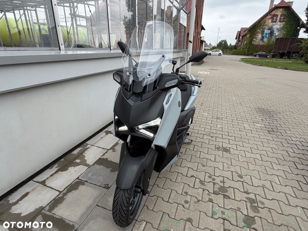 Yamaha X-max - 28
