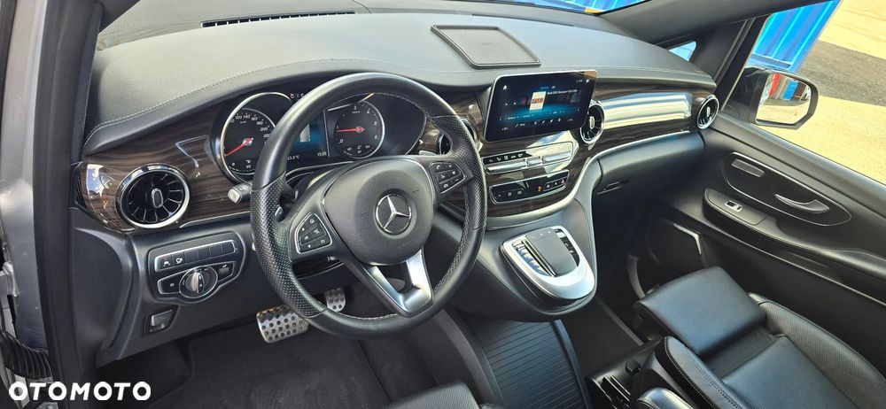 Mercedes-Benz Klasa V 300 d Avantgarde 9G-Tronic - 17