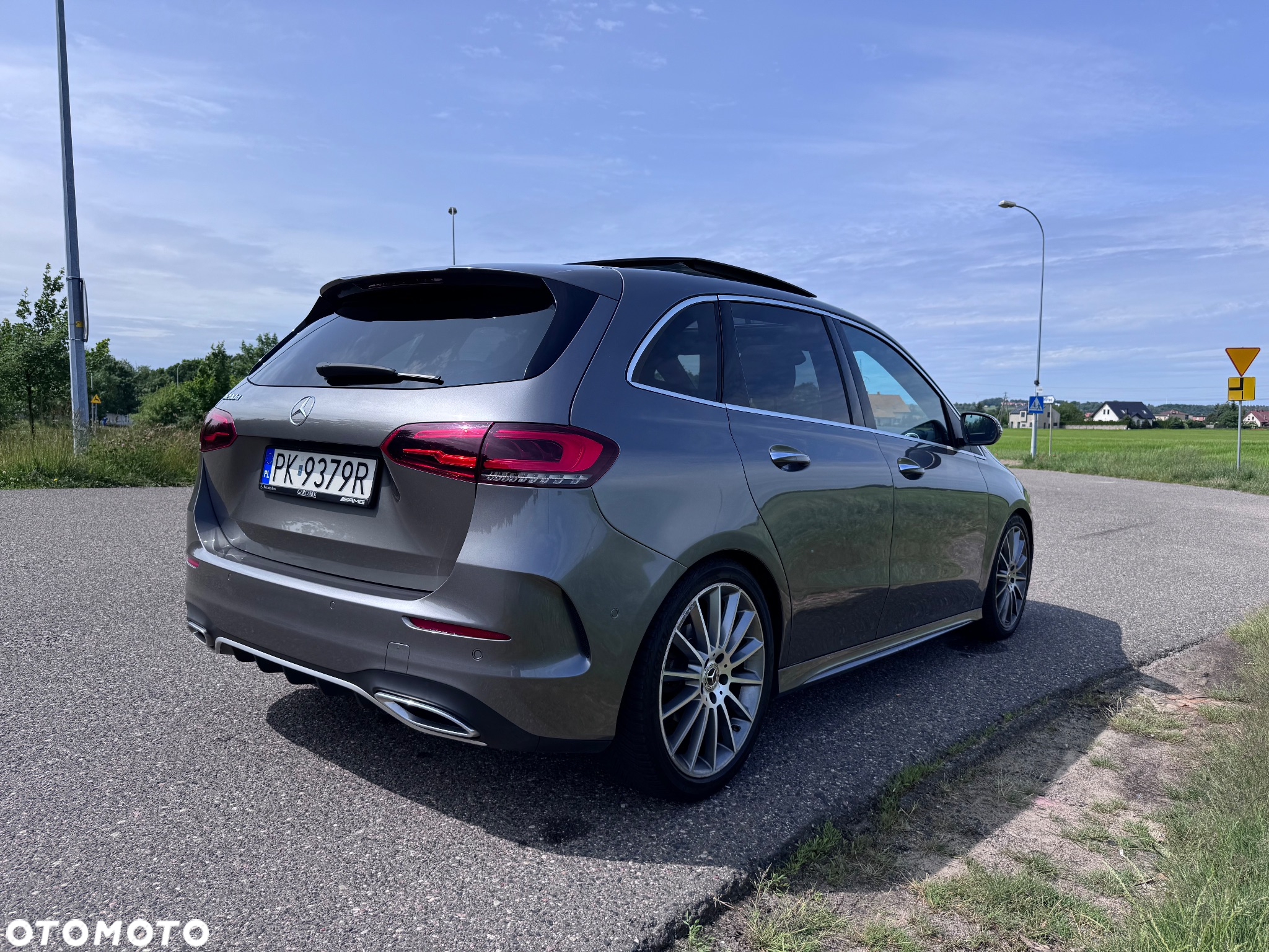 Mercedes-Benz Klasa B 200 d 8G-DCT AMG Line - 17