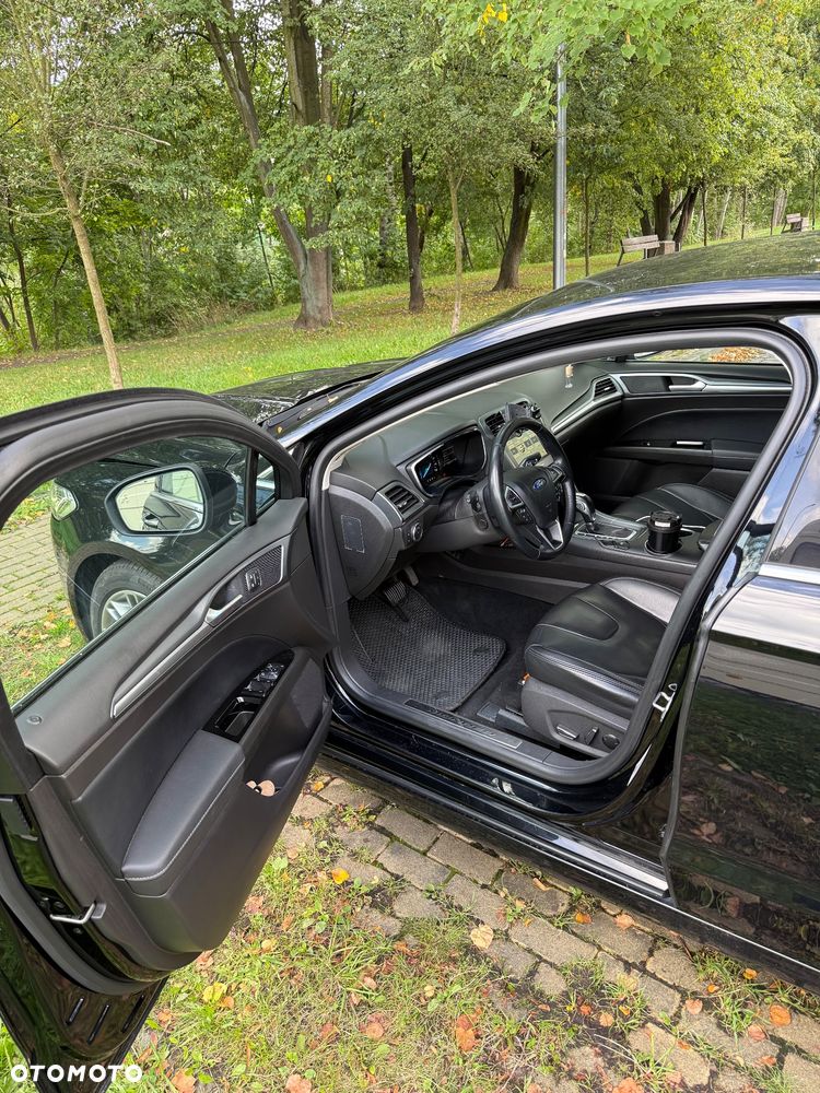 Ford Mondeo - 12