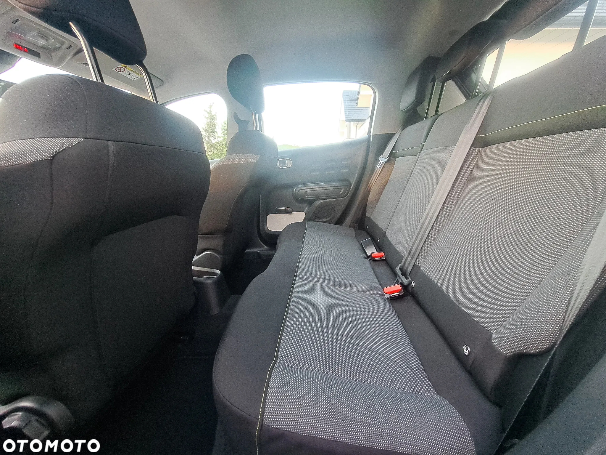 Citroën C3 1.2 PureTech Exclusive - 31