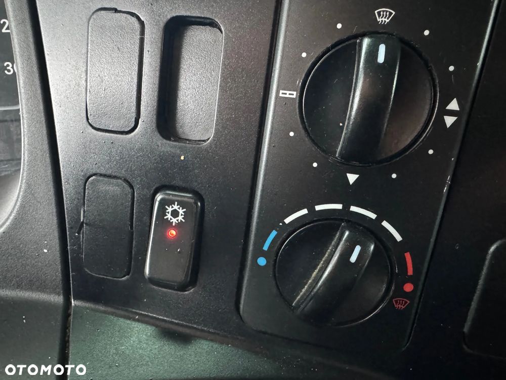 Mercedes-Benz Atego 1224/Euro 5/kurierka/sprowadzony/ - 34