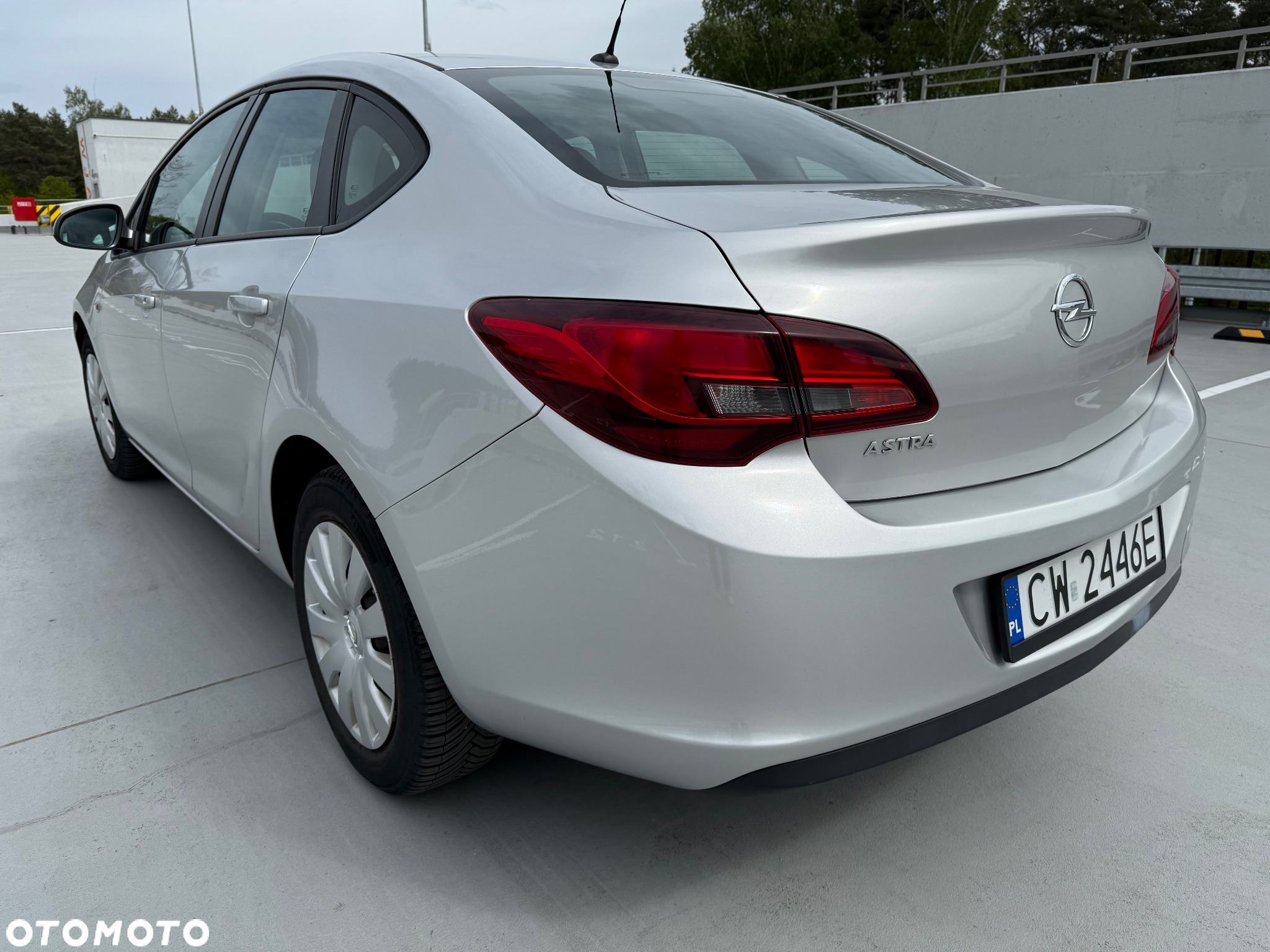 Opel Astra IV 1.6 Essentia - 3