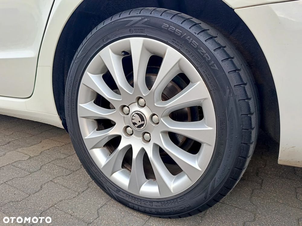 Skoda Superb 1.4 TSI Active - 9